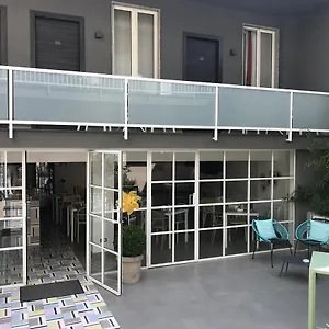 Hotel Del Pino, Cercola